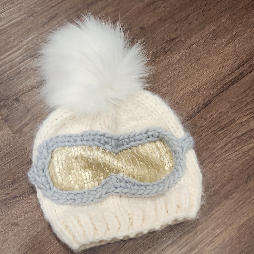 BABY cozy Knit Beanie with Gold Accent Ski Goggles Hat